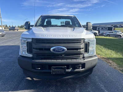 2017 Ford F250 Reg Cab, $20995. Photo 2