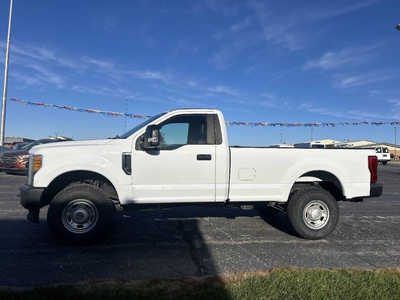 2017 Ford F250 Reg Cab, $20995. Photo 3