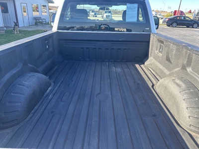 2017 Ford F250 Reg Cab, $20995. Photo 5