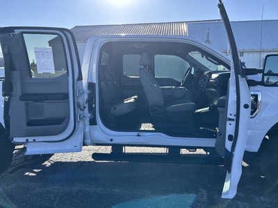 2020 Ford F250 Ext Cab, $1. Photo 6