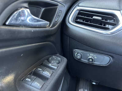 2019 Chevrolet Equinox, $14995. Photo 10