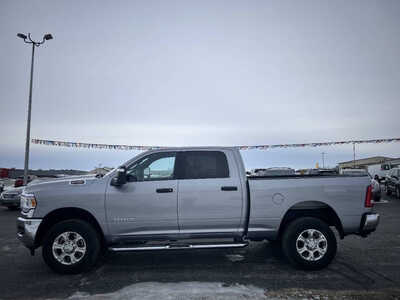 2024 RAM 2500 Crew Cab, $1. Photo 3
