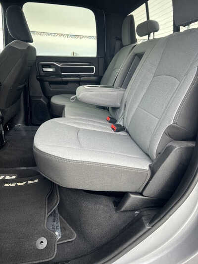 2024 RAM 2500 Crew Cab, $1. Photo 6