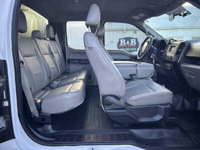 2016 Ford F150 Ext Cab, $1. Photo 7