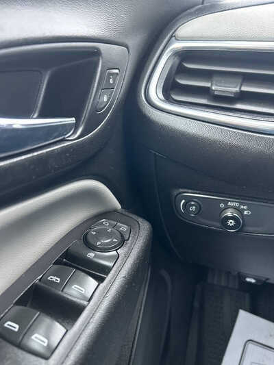 2020 Chevrolet Equinox, $1. Photo 10