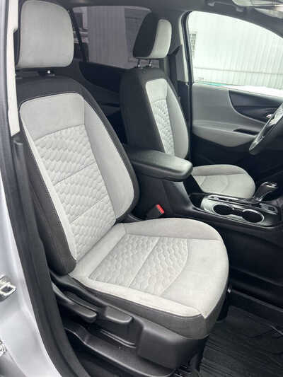 2020 Chevrolet Equinox, $1. Photo 8