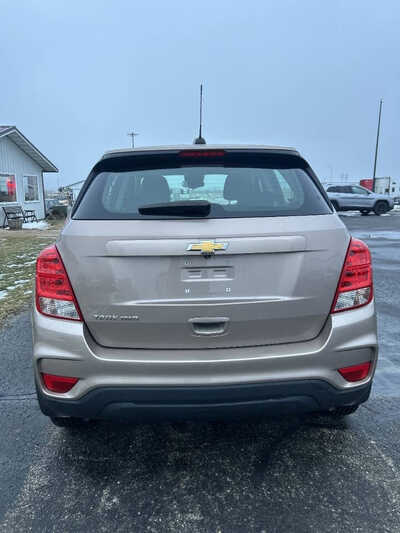 2018 Chevrolet Trax, $1. Photo 4
