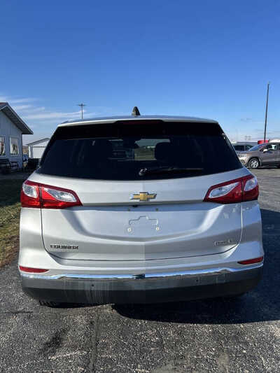 2021 Chevrolet Equinox, $14495. Photo 4