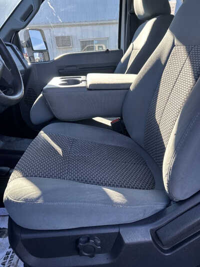 2015 Ford F250 Ext Cab, $1. Photo 7