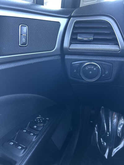 2020 Ford Fusion, $1. Photo 11