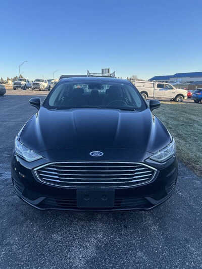 2020 Ford Fusion, $1. Photo 2