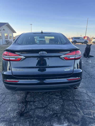 2020 Ford Fusion, $1. Photo 4