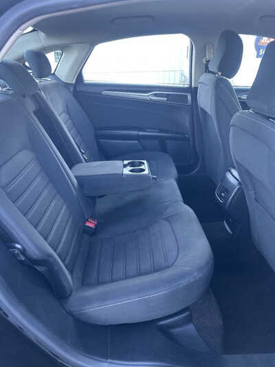 2020 Ford Fusion, $1. Photo 7