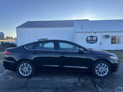 2020 Ford Fusion, $1. Photo 1