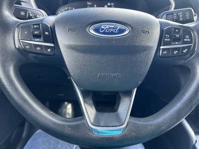 2020 Ford Escape, $1. Photo 10