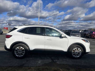 2020 Ford Escape, $1. Photo 3