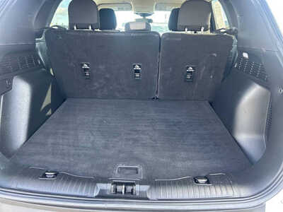 2020 Ford Escape, $1. Photo 5