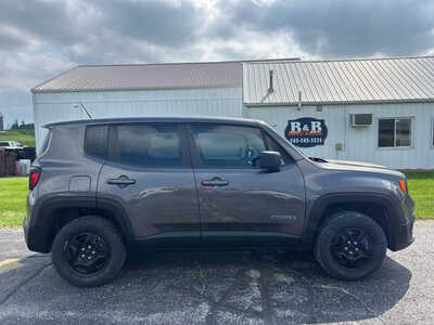 2016 Jeep Renegade, $13495. Photo 1