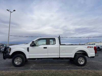 2019 Ford F250 Ext Cab, $1. Photo 3