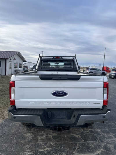 2019 Ford F250 Ext Cab, $1. Photo 4