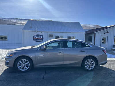 2022 Chevrolet Malibu, $13495. Photo 1