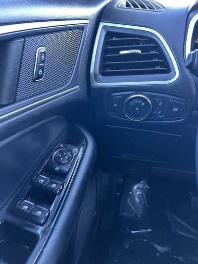 2019 Ford Edge, $13995. Photo 10