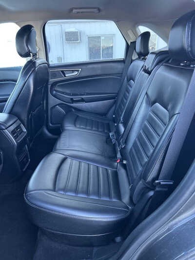 2019 Ford Edge, $13995. Photo 6