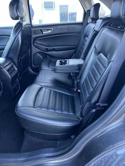 2019 Ford Edge, $13995. Photo 7