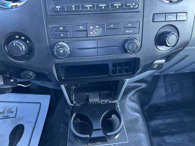 2016 Ford F250 Ext Cab, $1. Photo 11