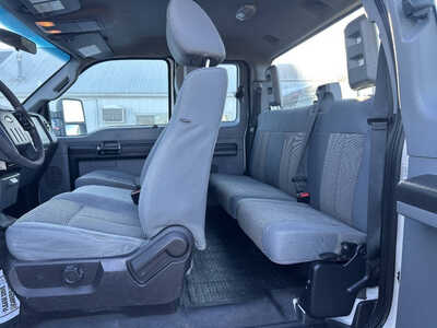 2016 Ford F250 Ext Cab, $1. Photo 4
