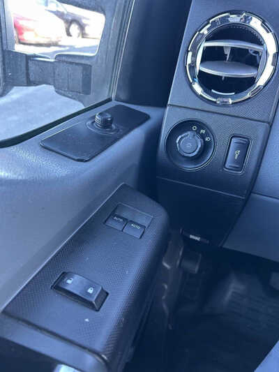 2016 Ford F250 Ext Cab, $1. Photo 7