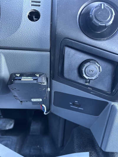 2016 Ford F250 Ext Cab, $1. Photo 9