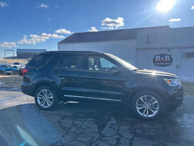 2019 Ford Explorer, $1. Photo 1