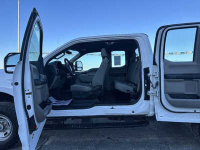 2019 Ford F250 Ext Cab, $22995. Photo 6