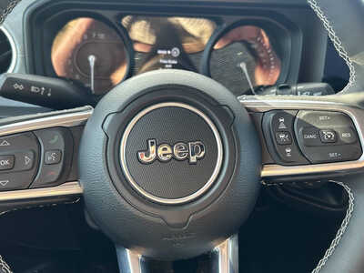 2025 Jeep Wrangler, $1. Photo 10