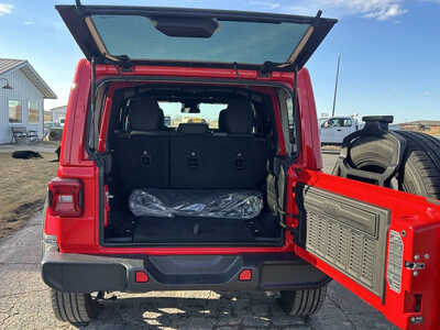 2025 Jeep Wrangler, $1. Photo 4