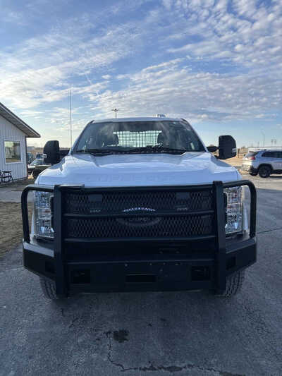 2018 Ford F250 Ext Cab, $22995. Photo 2