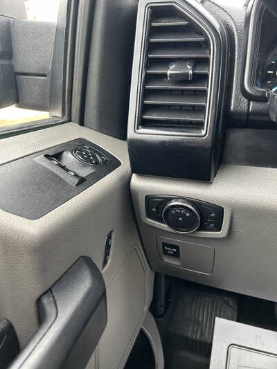 2019 Ford F150 Reg Cab, $1. Photo 7