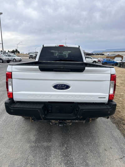 2019 Ford F250 Crew Cab, $25495. Photo 4