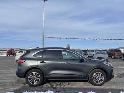 2020 Ford Escape, $1. Photo 3