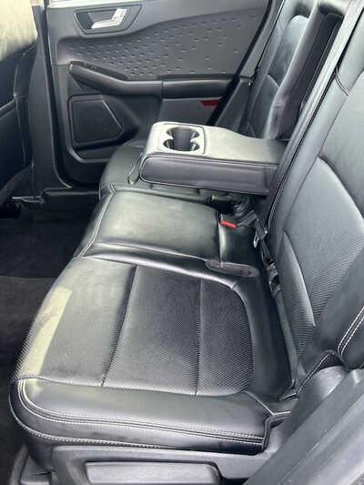 2020 Ford Escape, $1. Photo 7