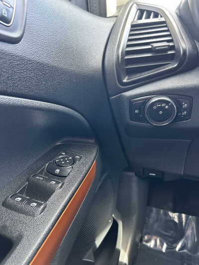 2022 Ford EcoSport, $14495. Photo 9