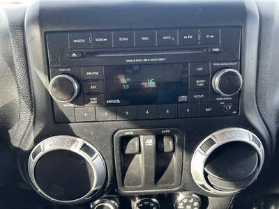 2012 Jeep Wrangler, $1. Photo 11