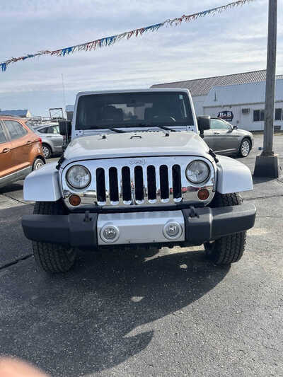 2012 Jeep Wrangler, $1. Photo 2