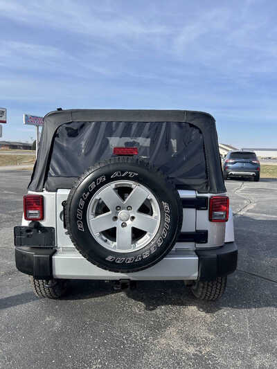 2012 Jeep Wrangler, $1. Photo 4