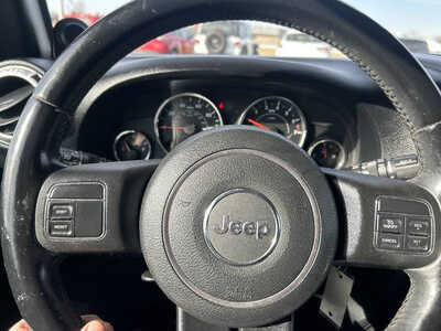 2012 Jeep Wrangler, $1. Photo 9