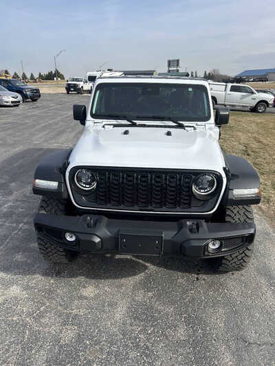 2025 Jeep Wrangler, $1. Photo 2