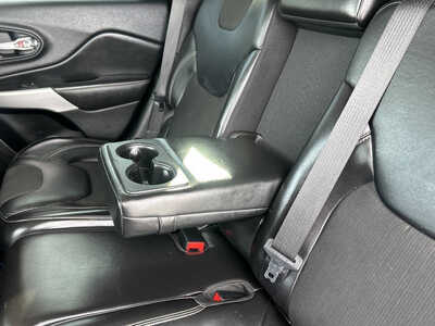 2020 Jeep Cherokee, $1. Photo 8