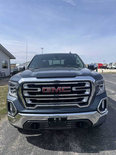 2020 GMC 1500 Crew Cab, $35995. Photo 2