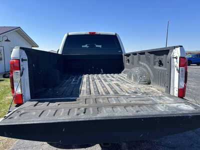 2017 Ford F250 Crew Cab, $1. Photo 5